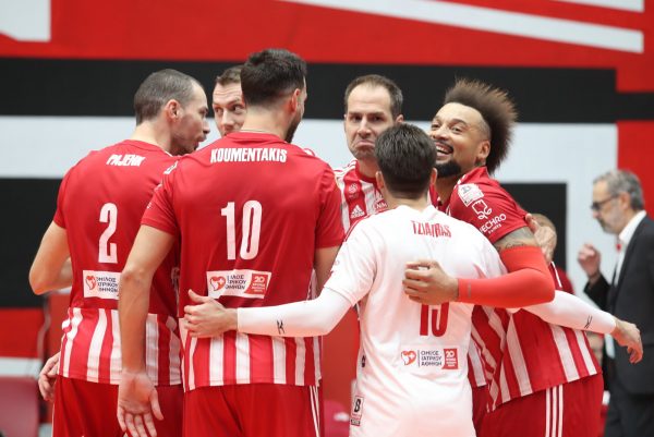 Ροζελάρε – Ολυμπιακός 0-3: Τεράστια νίκη που τον κρατάει «ζωντανό» στη μάχη της πρόκρισης