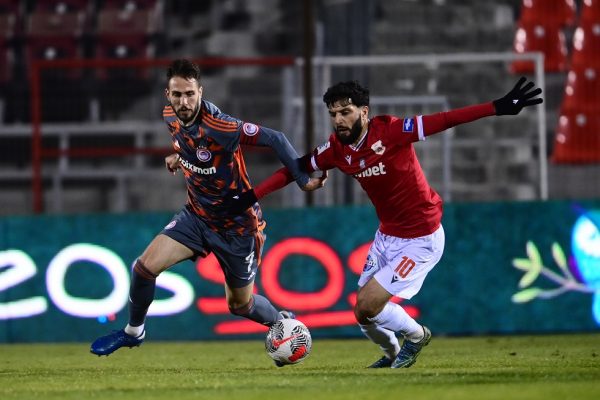 Αυτή είναι η βαθμολογία της Superleague μετά τη νίκη του Ολυμπιακού και την ισοπαλία της ΑΕΚ