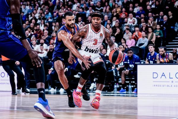 Βιλερμπάν-Ολυμπιακός 73-85: Ο Κάνααν πήρε το «όπλο» του και οι Ερυθρόλευκοι το διπλό