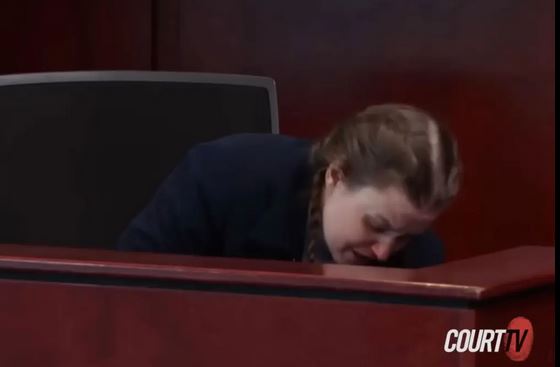 ΗΠΑ: Μητέρα βασάνιζε και σκότωσε τον αυτιστικό γιο της – Έκανε εμετό μόλις είδε φωτογραφίες του παιδιού