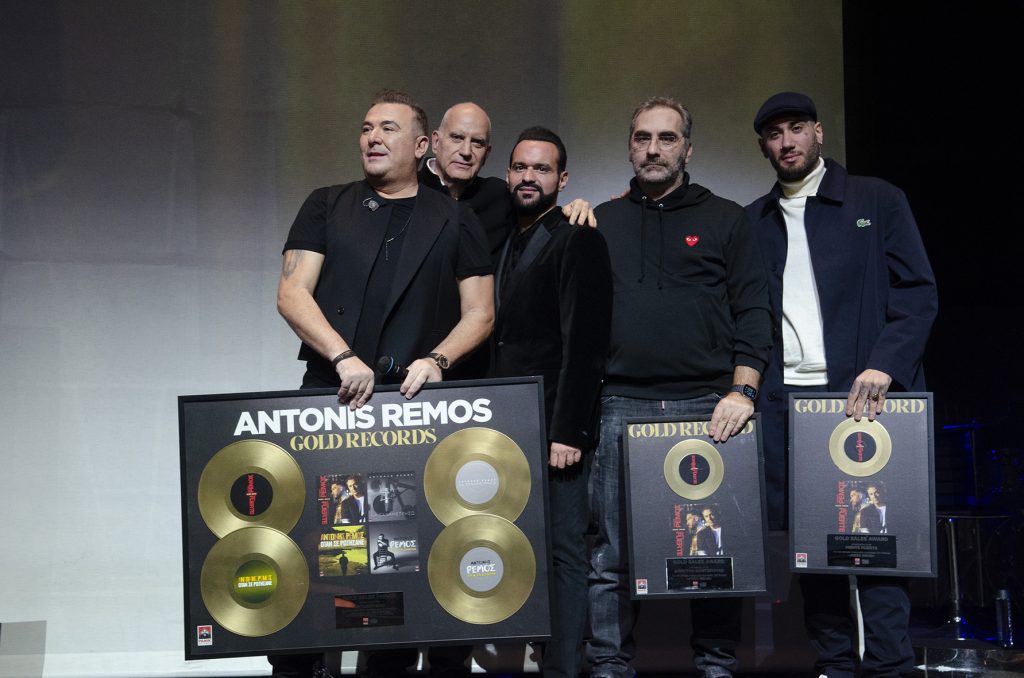 Αντώνης Ρέμος: Η λαμπερή παρουσίαση του νέου του album & η χρυσή απονομή!