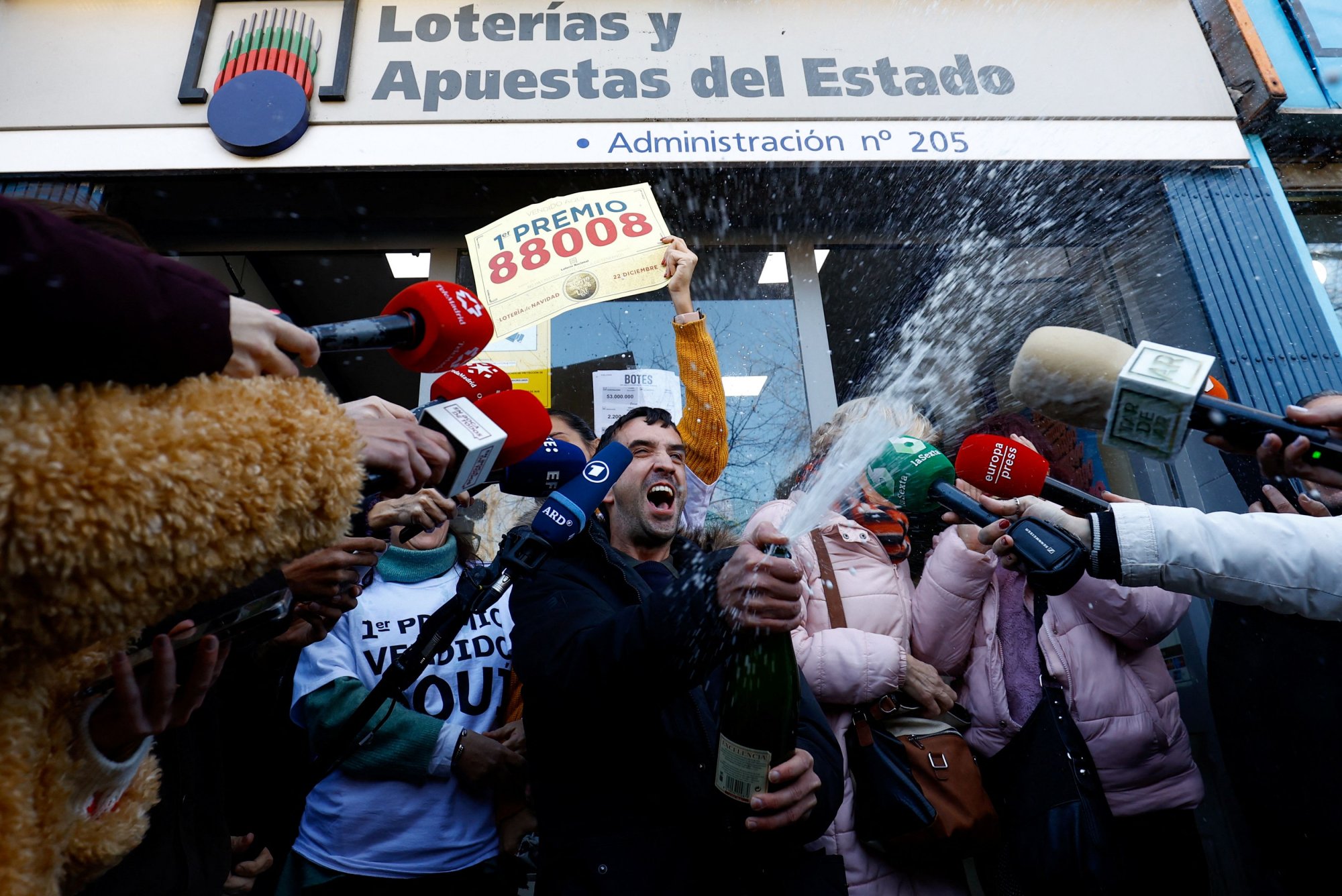 Ισπανία: Η μεγαλύτερη λοταρία του κόσμου μοιράζει 2,6 δισ. ευρώ - Τι είναι το «El Gordo»