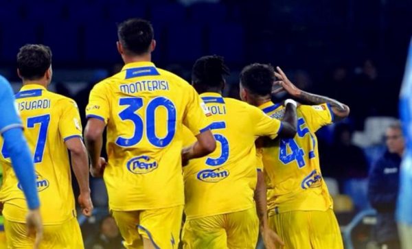 Νάπολι – Φροζινόνε 0-4: Επικό κάζο και αποκλεισμός για τους Παρτενοπέι!
