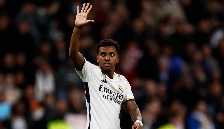 Ρεάλ Μαδρίτης – Γρανάδα 2-0: Επέστρεψε στην κορυφή με Ντίας και Ροντρίγκο