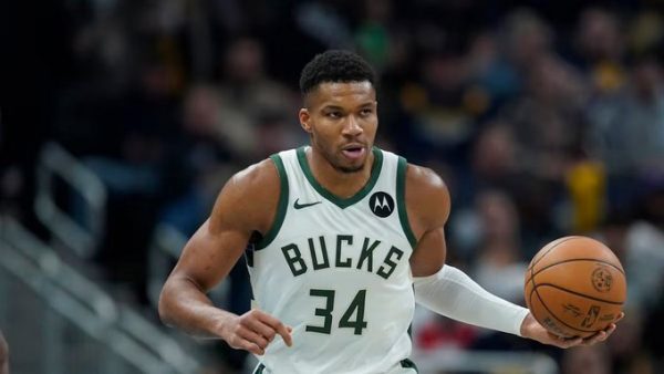 Νικς – Μπακς 111-130: Σαρωτικός Γιάννης, άνετη νίκη για τα «Ελάφια» (vid)