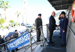 Στην τορπιλάκατο «Δανιόλος» στο λιμάνι της Σύμης ο Νίκος Δένδιας