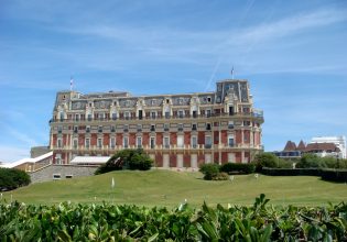 Γαλλία: Σεφ πεντάστερου ξενοδοχείου απολύθηκε για εξευτελιστικό καψόνι