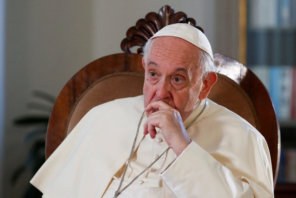 Μήνυμα Πάπα Φραγκίσκου για τα Χριστούγεννα – «Ικετεύω να επιτευχθεί ειρήνη»