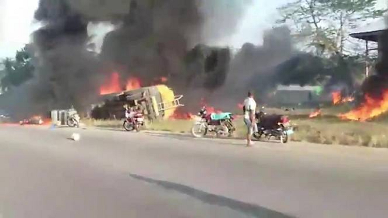 Λιβερία: Φόβοι για τουλάχιστον 40 νεκρούς στην έκρηξη βυτιοφόρου με καύσιμα