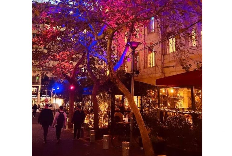 Στο «τέσσερα» της οδού Βουκουρεστίου βρίσκεται το place to be για απολαυστικά after work ραντεβού με την παρέα σου