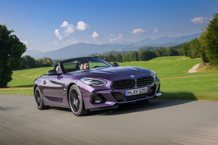 Νέα έκδοση με μηχανικό κιβώτιο για την BMW Z4