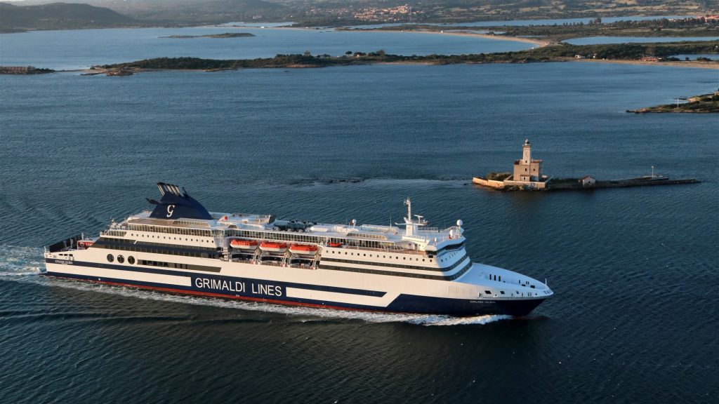 Σε ρότα αυξήσεων στα εισιτήρια οι ακτοπλοϊκές στην Ελλάδα