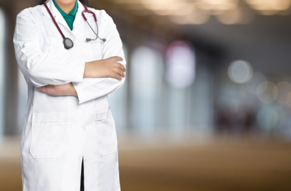 ΕΣΥ: Προκήρυξη 246 θέσεων ειδικευμένων γιατρών