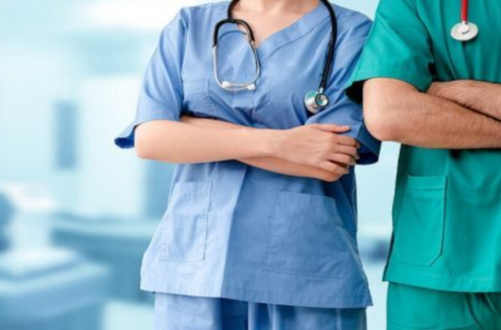 ΕΙΝΑΠ: Αναστέλλουν την εξαγγελθείσα στάση εργασίας οι νοσοκομειακοί γιατροί