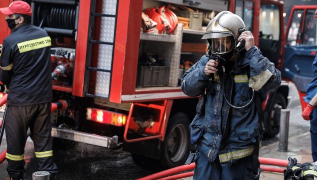 Κορωπί: Ξέσπασε πυρκαγιά σε αποθήκη