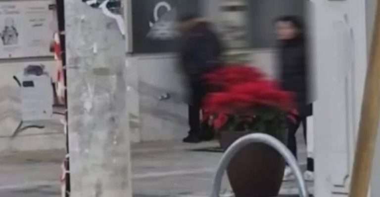 Χανιά: Ασυγκράτητο ζευγάρι έκανε σεξ δημοσίως στο κέντρο της πόλης