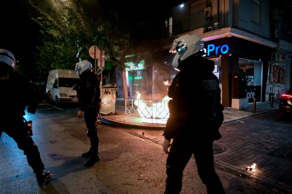Θεσσαλονίκη: Δεκαέξι συλλήψεις για τα επεισόδια στην πορεία για τον Αλέξη Γρηγορόπουλο