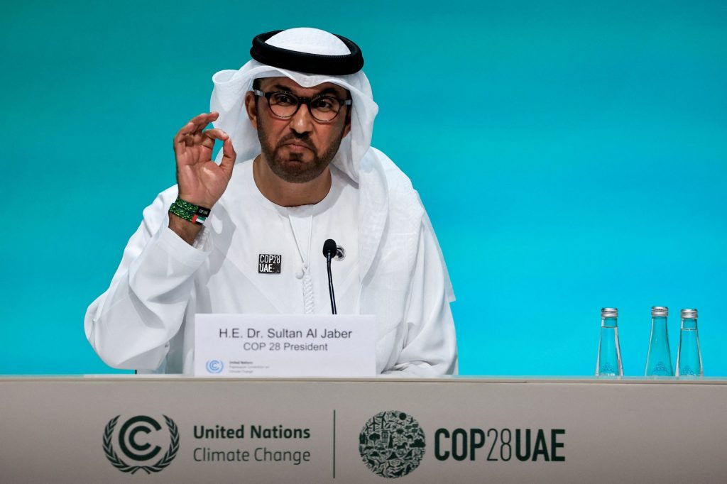 COP28: O πρόεδρος της συνόδου για το κλίμα επιστρέφει στις μπίζνες με πετρέλαιο