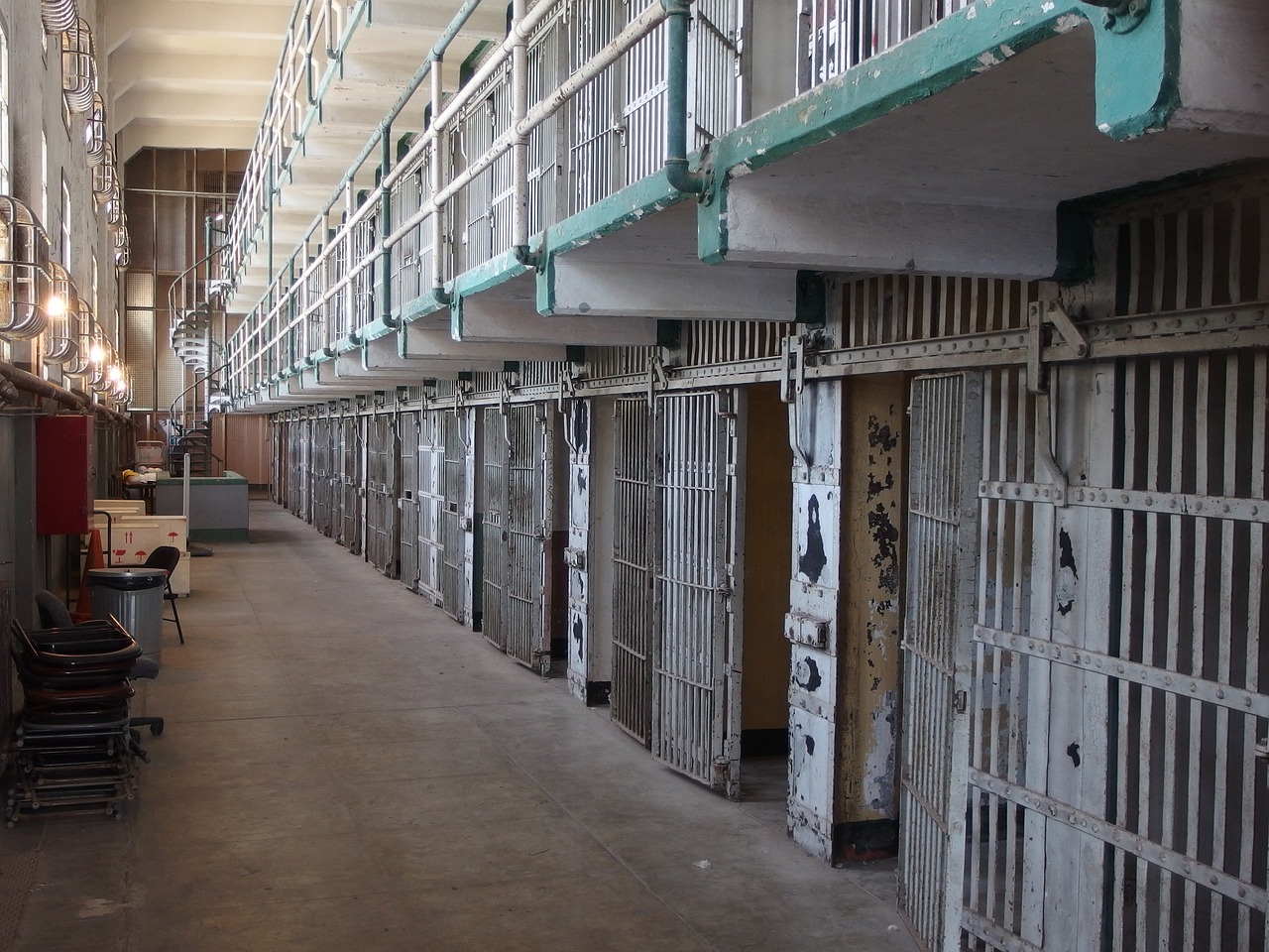 Ουαλία: Υπάλληλος φυλακής έκανε τηλεφωνικό σεξ με κρατούμενο - Διατηρούσαν σχέση εξ αποστάσεως