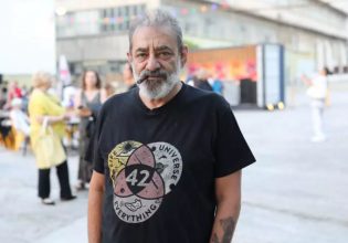 Αντώνης Καφετζόπουλος: «Μου είναι συμπαθής ο Κασσελάκης το ότι είναι ανοιχτά γκέι και παντρεύτηκε»