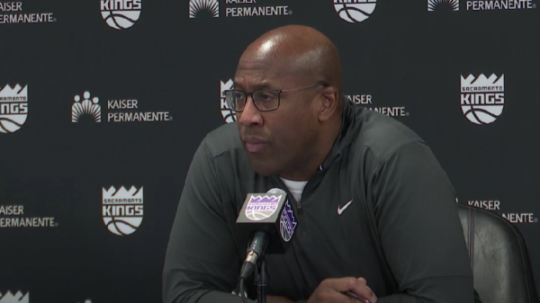 Αποκάλυψη Μπράουν για Βεζένκοφ: «Θα παίζει γιατί είναι καλός μπασκετμπολίστας…»