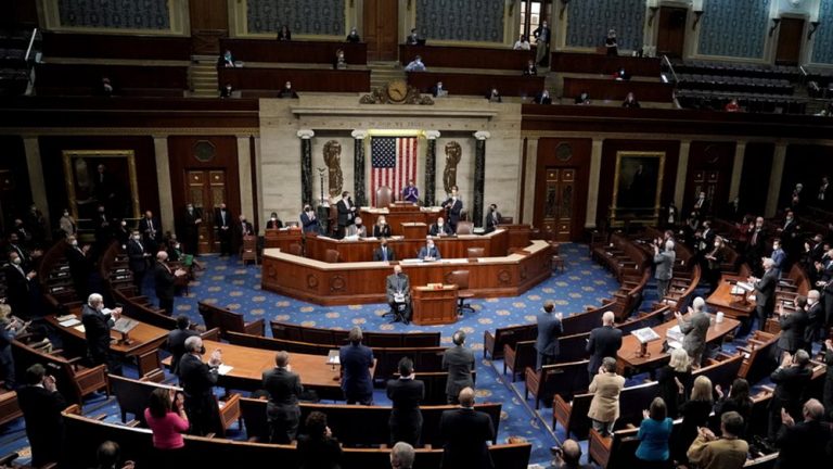 Οι ΗΠΑ αύξησαν τις αμυντικές δαπάνες σε ποσό ρεκόρ – Πού θα κατευθυνθούν τα κεφάλαια