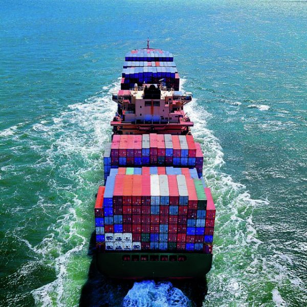 Επανέρχεται στην Ερυθρά Θάλασσα η Maersk