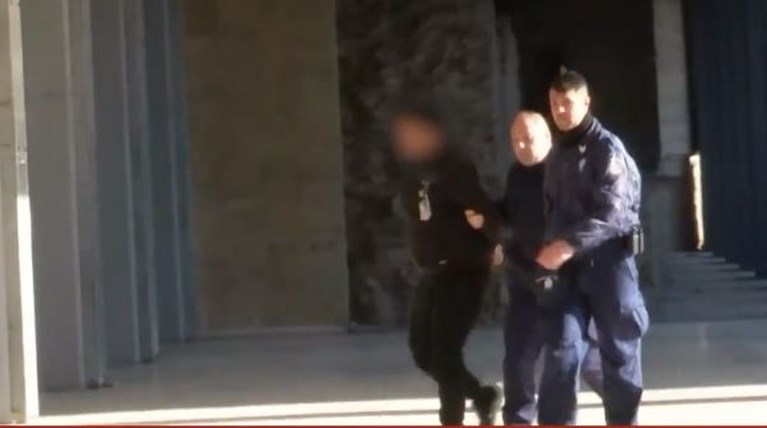 Καταγγελία μητέρας: Τα τρία σκυλιά που κατασπάραξαν την 50χρονη είχαν επιτεθεί στην κόρη μου