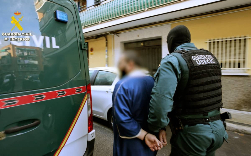 Συνελήφθη ιμάμης που «δούλευε» κρυφά υπέρ του Ισλαμικού Κράτους – Στρατολογούσε νέους στην Ισπανία