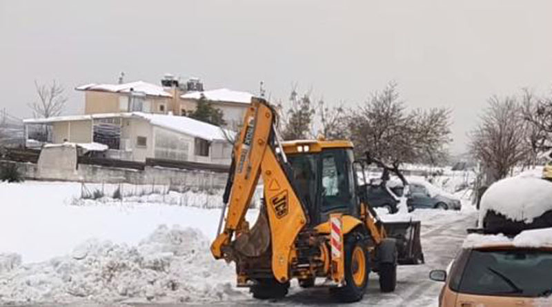 Πολιτική Προστασία: Σε κατάσταση ετοιμότητας οι εταιρείες μηχανημάτων έργου για ενδεχόμενο χιονιά