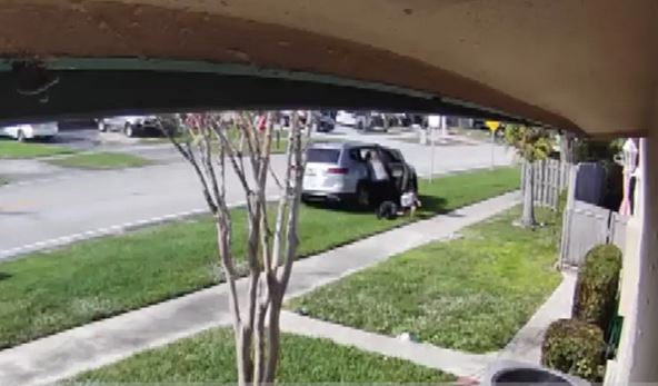 Φλόριντα: Μητέρα χτύπησε άγρια τον 6χρονο γιο της επειδή έβγαλε τη ζώνη από το κάθισμά του