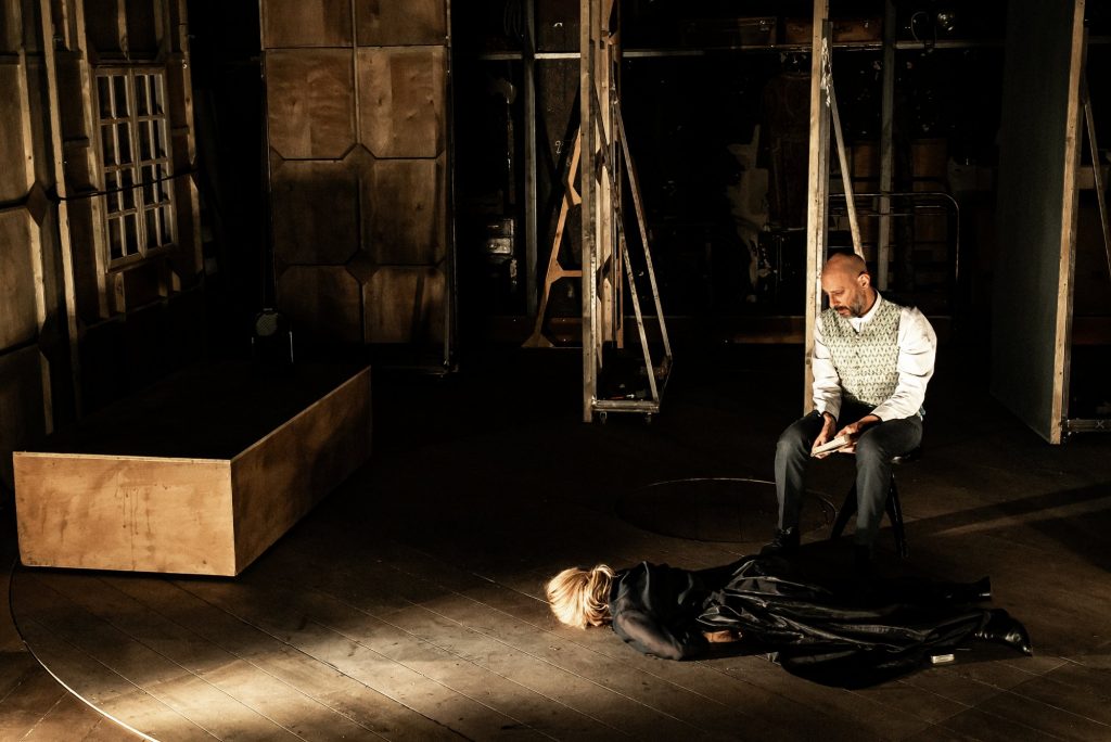 Ο «Γλάρος» του Τσέχωφ στο θέατρο Προσκήνιο