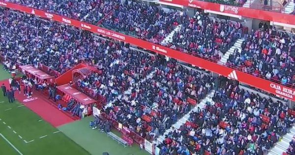 Νεκρός ο φίλαθλος που υπέστη καρδιακή προσβολή στο Γρανάδα – Μπιλμπάο (pic)