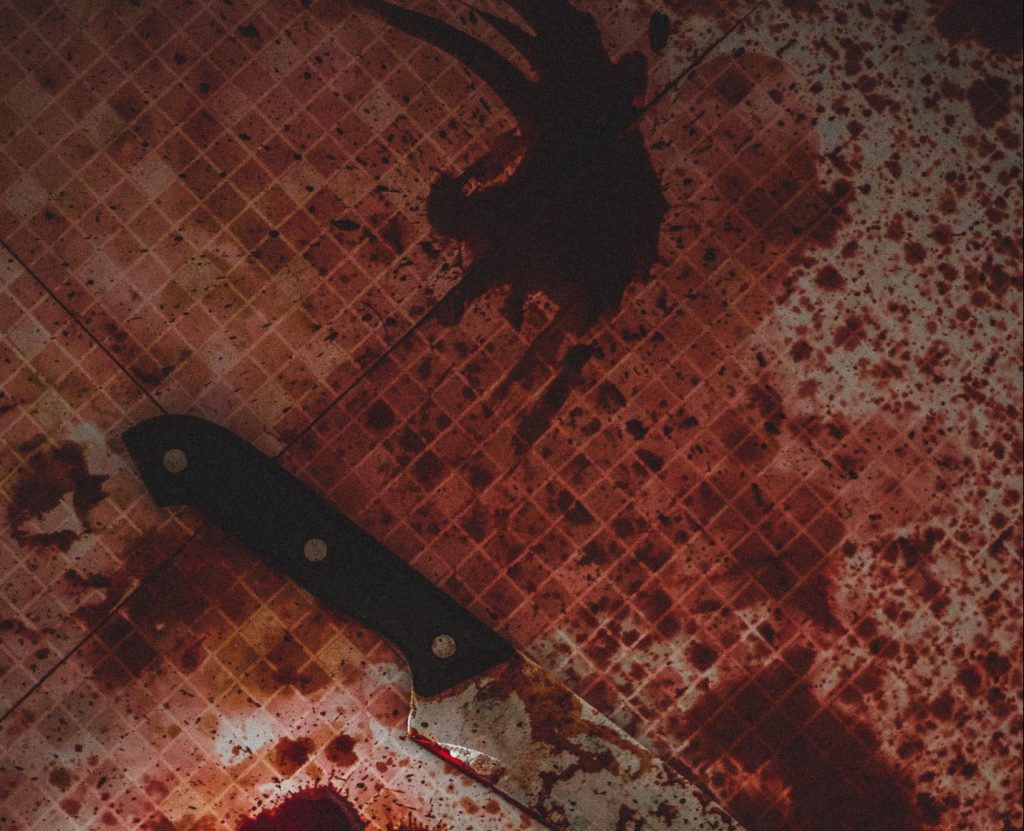 Φονικό στη Νέα Σμύρνη: Συχνοί οι καβγάδες μεταξύ των αδερφών – Η επίθεση με σιδερογροθιά και μαχαίρι