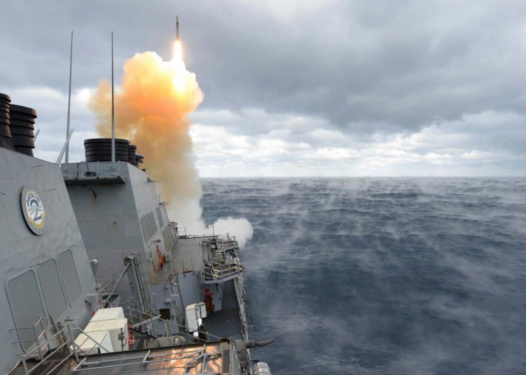 Ερυθρά Θάλασσα: Ο αμερικανικός στρατός κατέρριψε πολλά drones και πυραύλους των Χούθι