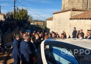 Το «τελευταίο αντίο» στον επισμηναγό Επαμεινώνδα Κωστέα – «Ήταν ο ήρωάς μου» λέει ο πατέρας του