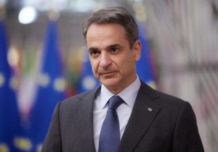 Μητσοτάκης: Είμαι συντετριμμένος από την αποτρόπαια επίθεση στην Πράγα