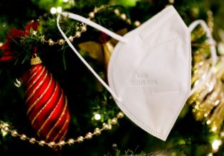 Κοροναϊός: Πότε θα κορυφωθεί το εορταστικό «κύμα» έξαρσης της Covid-19 – Τι ανησυχεί τους επιστήμονες