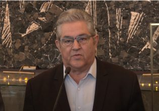 Πρωτοχρονιάτικα κάλαντα στον Κουτσούμπα με άρωμα Ηπείρου – Χοροί, τραγούδια στον Περισσό