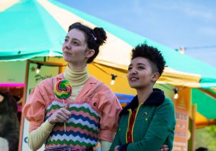 Gen Z: H πιο κουήρ γενιά αποφεύγει να αυτοπροσδιορίζεται ώς «γκέι» και «λεσβία»