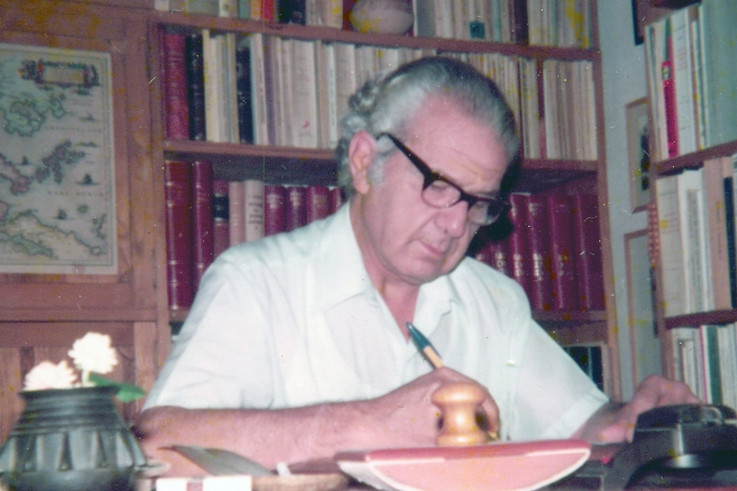 Κίτσος Μακρής: Στασίδια άδεια στο εκκλησάκι της λαϊκής μας τέχνης