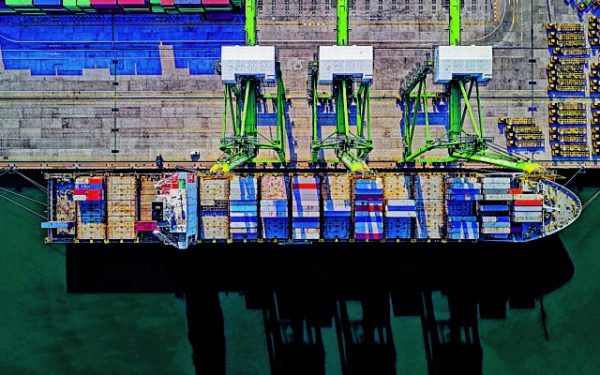 Ναυτιλία: 18.370 ναυτικοί σε 1.131 ελληνικά και ελληνόκτητα πλοία