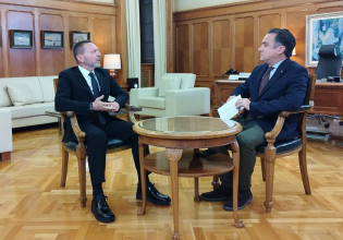 OT FORUM-Στουρνάρας: Καμπανάκι για χρέος, φοροελαφρύνσεις – Τώρα η ώρα για μεταρρυθμίσεις