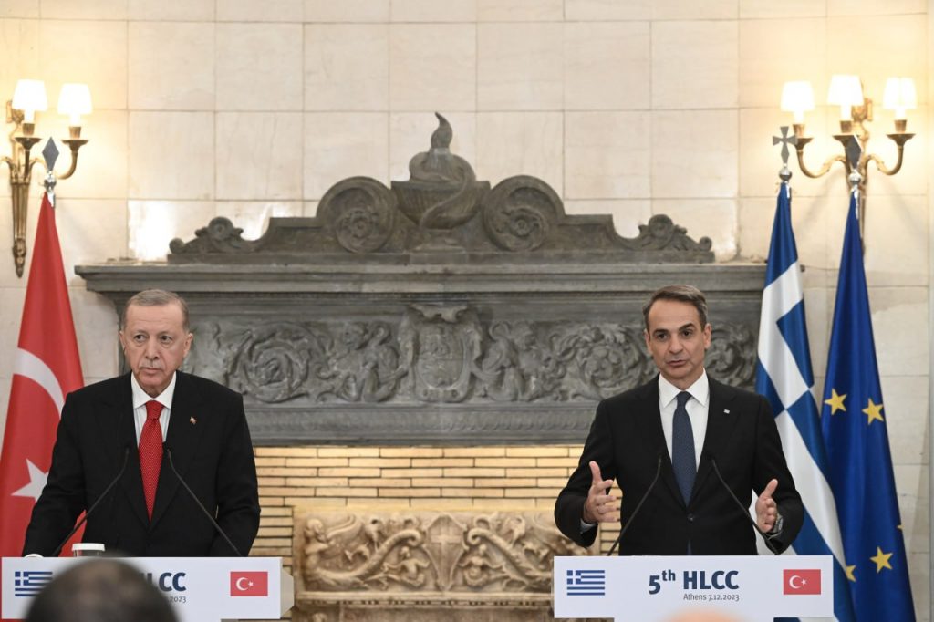 Επίσκεψη Ερντογάν: Υπογράφηκε η Κοινή Διακήρυξη Φιλίας – Τα μηνύματα των δύο ηγετών