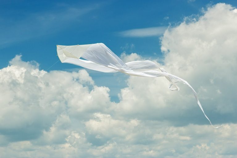 «Είθισται να δολοφονούν τους ποιητάς»