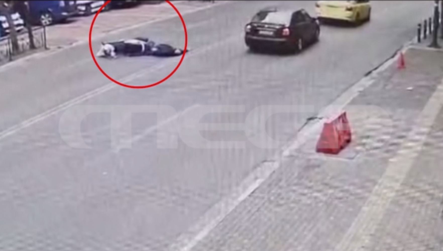 Αθήνα: Μοτοσικλετιστής τραυματίστηκε μετά από τροχαίο - Εξετάζεται το σενάριο εγκατάλειψης