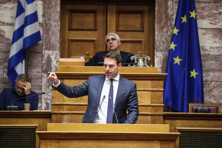 Τα «δάνεια» του Κασσελάκη από τον Τσίπρα και η «αυτονόμηση» των 11