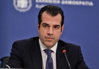 Θάνος Πλεύρης: Η ανάρτηση μετά το δημοσίευμα για τον γάμο του πατέρα του