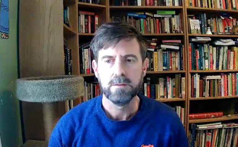 Οπαδική βία: Βρετανός ειδικός στο θέμα του χουλιγκανισμού διαφωνεί με «λύσεις» που βλέπει το Μαξίμου