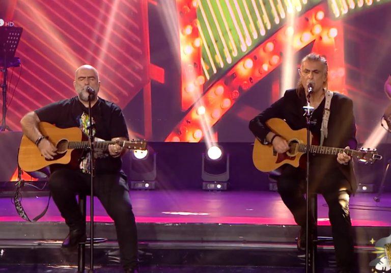 «Τι είναι αυτό που μας ενώνει» – Οι Πυξ Λαξ σε μια μαγική βραδιά στο «Σπίτι με το MEGA»